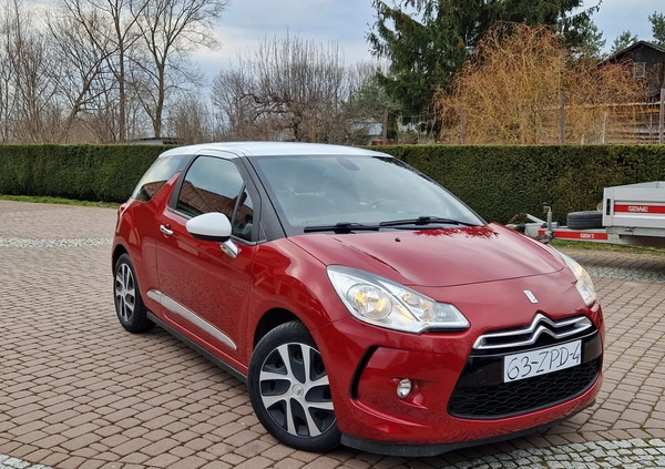 Citroen DS3 cena 29777 przebieg: 215000, rok produkcji 2013 z Zwoleń małe 407